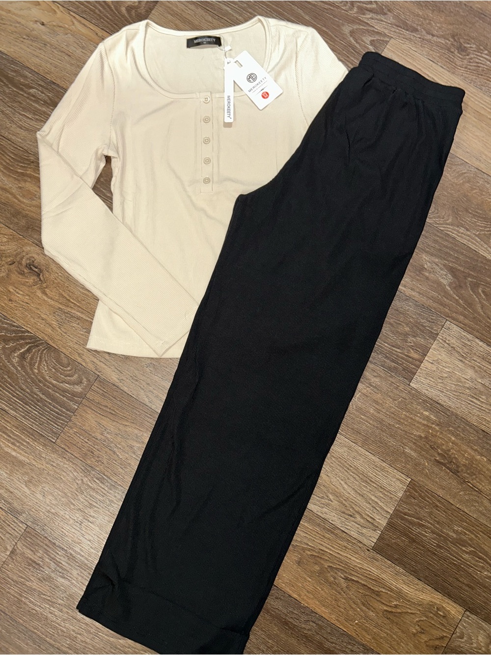 NWT MEROKEETY Women’s Lounge Set